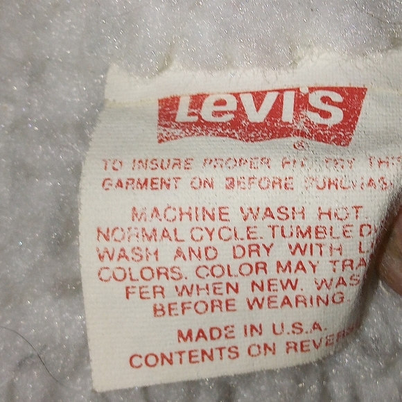 Vintage Levi's Blue Denim Jacket with Sherpa Lining - Picture 8 of 10